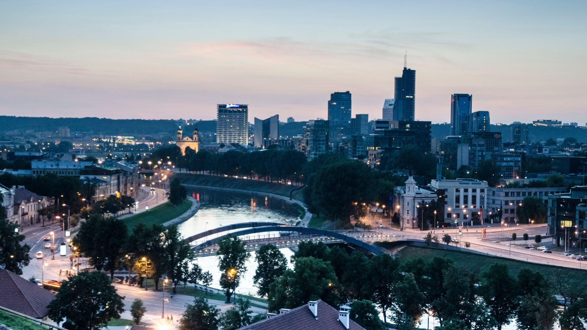 Vivez une expérience unique à Vilnius avec cet escape game outdoor inspiré des plus grands casses