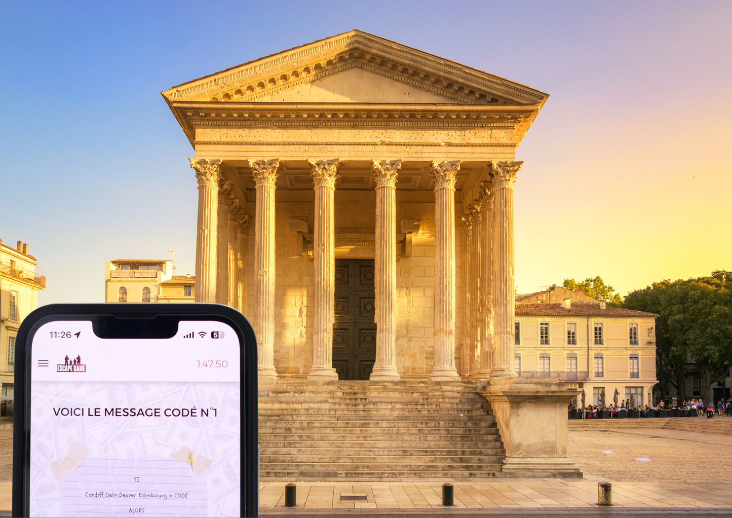 Explorez les rues de Nîmes à la recherche d'indices laissés par le Professeur pour mener à bien le braquage 